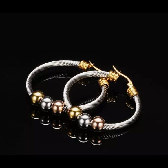BIG HOOP EARRINGS WITH 3 BEADS - Picture 2 of 6